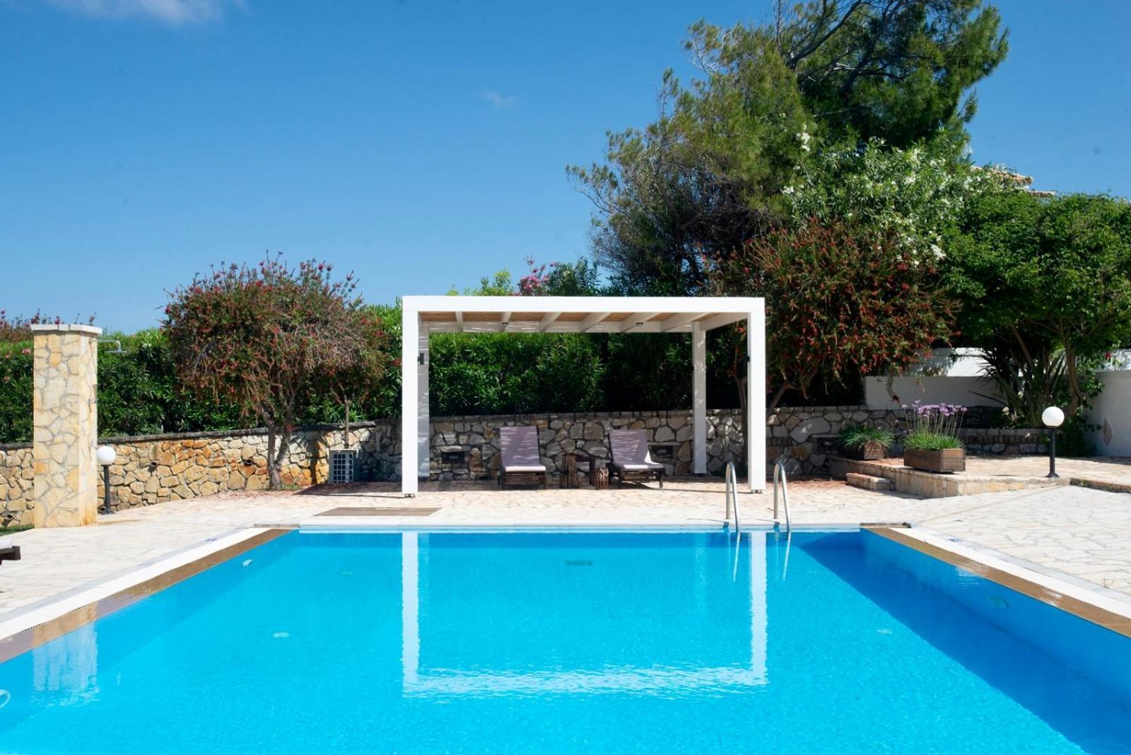 סידריון Beachfront Villa Victoras - With Private Beach מראה חיצוני תמונה